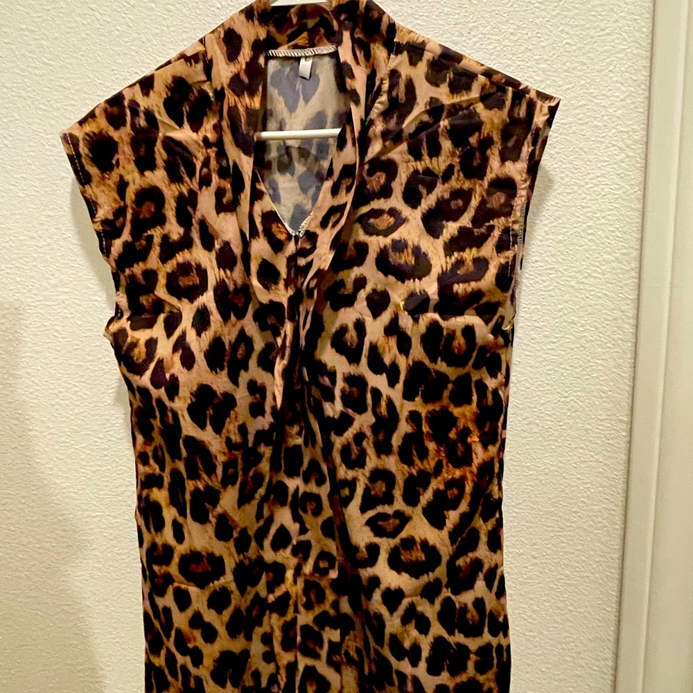 Cute lightweight top